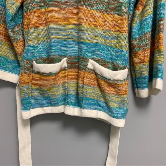 Vintage 1970s women’s Hooded  Flare Sleeve sweater - Picture 8 of 10